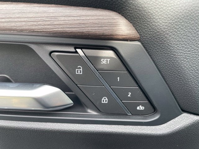 2027 GMC Acadia Denali