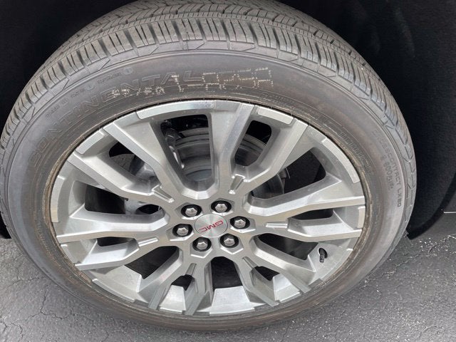 2027 GMC Acadia Denali