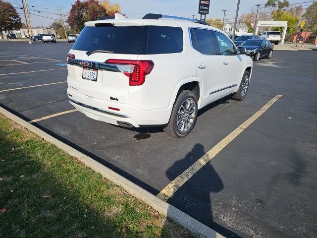 2023 GMC Acadia Denali