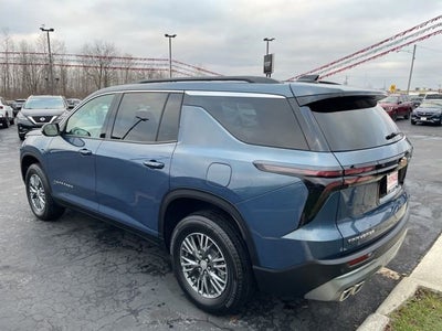 2025 Chevrolet Traverse LT