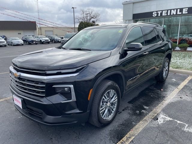 2025 Chevrolet Traverse LT