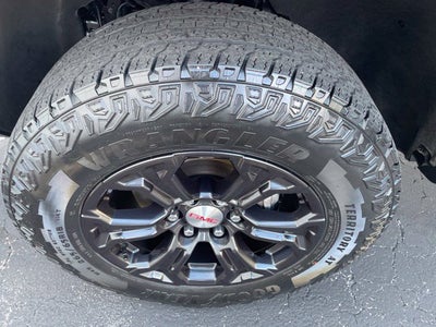 2024 GMC Canyon Elevation