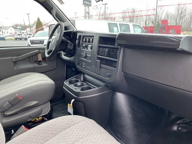 2025 GMC Savana Cargo Work Van