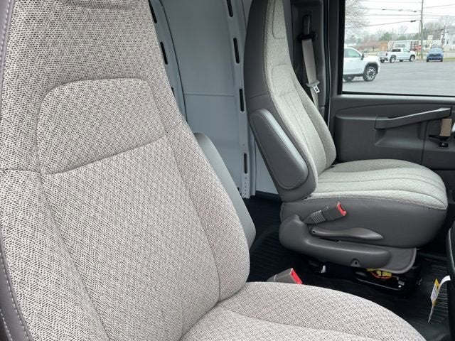 2025 GMC Savana Cargo Work Van