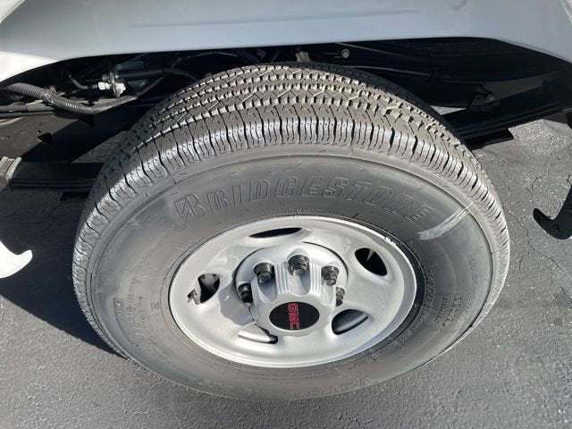 2025 GMC Savana Cargo 2500 Work Van