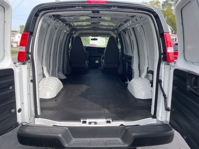 2025 GMC Savana Cargo Work Van