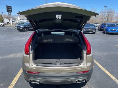 2023 Cadillac XT4 Premium Luxury