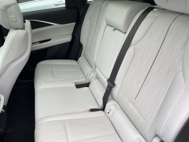 2024 Cadillac LYRIQ Luxury 1