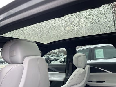 2024 Cadillac LYRIQ Luxury 1