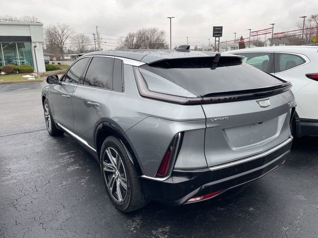 2024 Cadillac LYRIQ Luxury 1