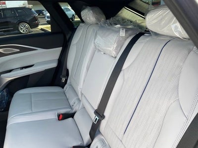 2025 Cadillac LYRIQ Luxury 3