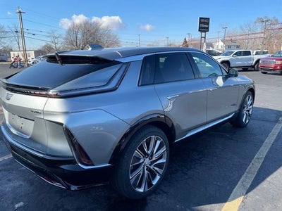 2025 Cadillac LYRIQ Luxury 3