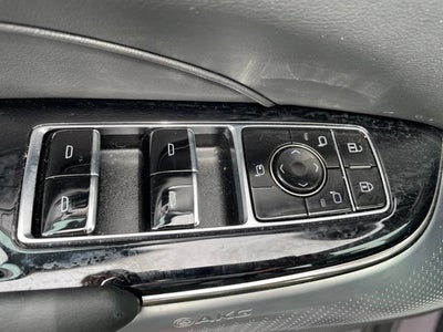2025 Cadillac LYRIQ Luxury 3
