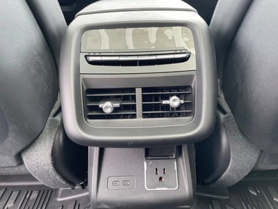 2025 Cadillac LYRIQ Luxury 3