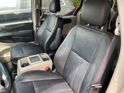 2015 Chrysler Town & Country Touring