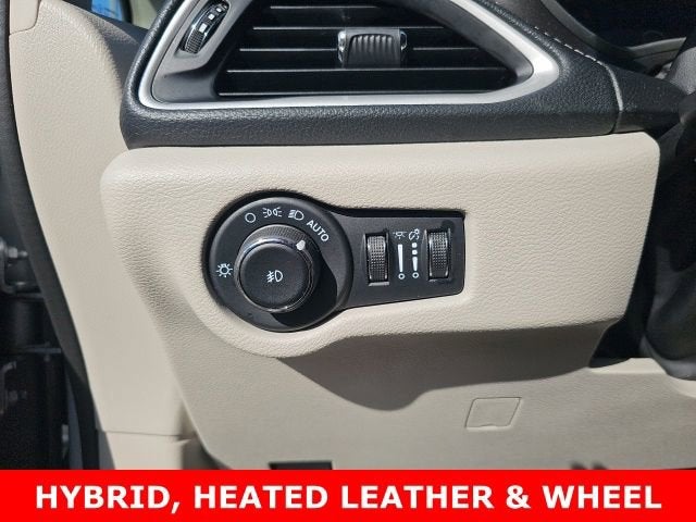 2023 Chrysler Pacifica Hybrid Touring L