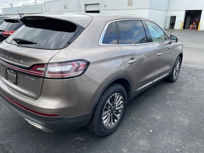 2019 Lincoln Nautilus Select
