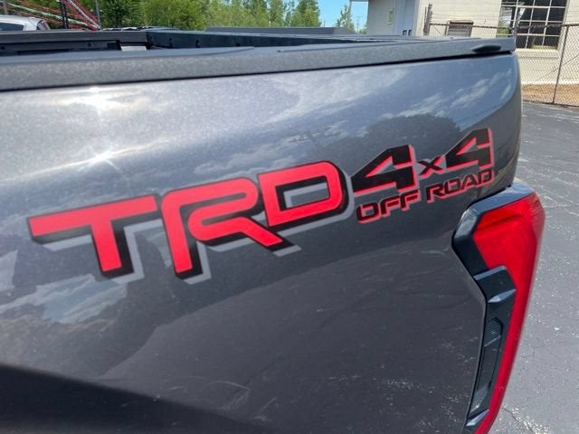 2022 Toyota Tundra 4WD SR5