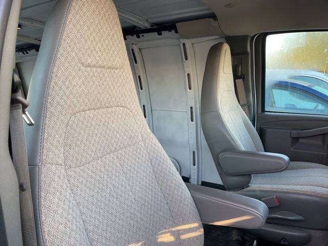 2022 Chevrolet Express 2500 Work Van Cargo
