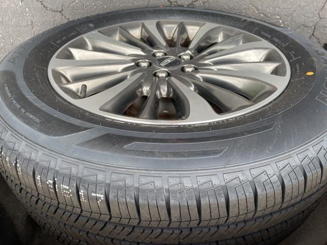 2019 Lincoln Nautilus Select