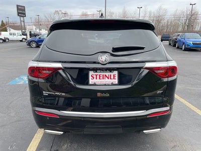 2023 Buick Enclave Essence