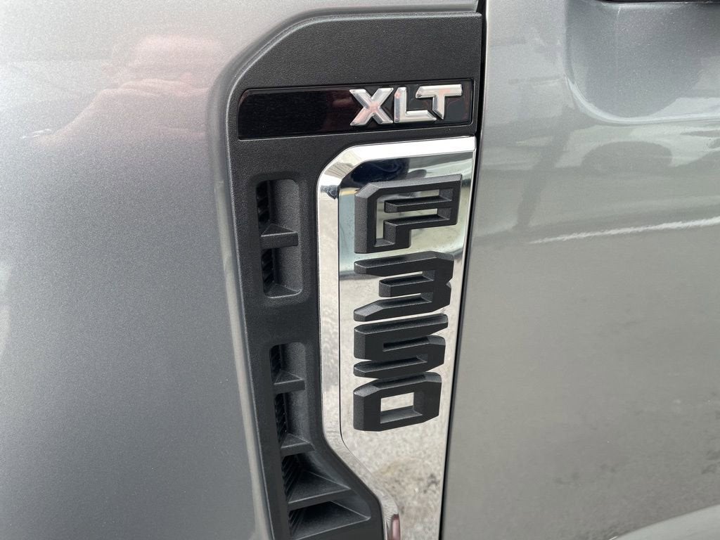 2024 Ford Super Duty F-350 SRW XL