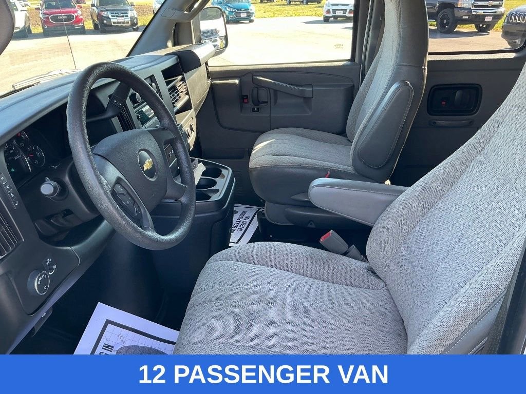 2019 Chevrolet Express Passenger 3500 LT