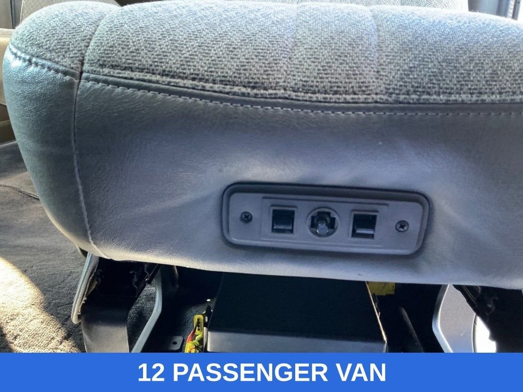 2019 Chevrolet Express Passenger 3500 LT