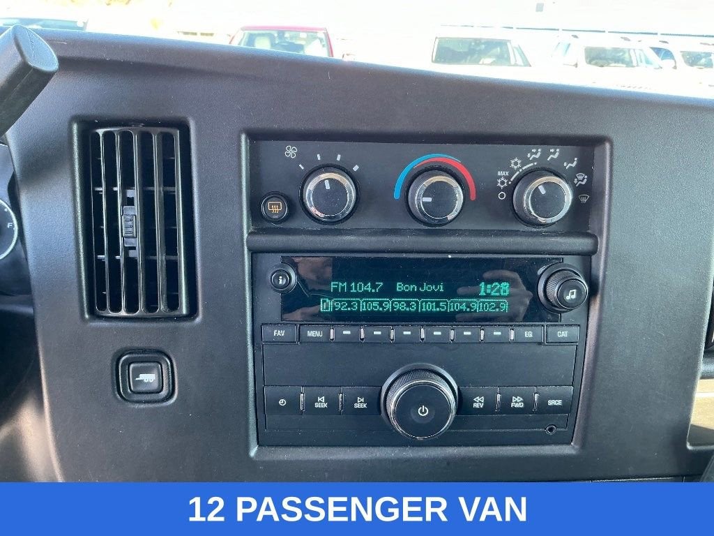 2019 Chevrolet Express Passenger 3500 LT