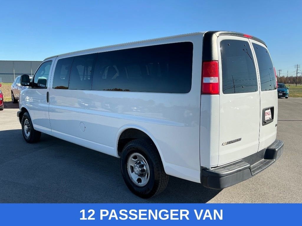 2019 Chevrolet Express Passenger 3500 LT