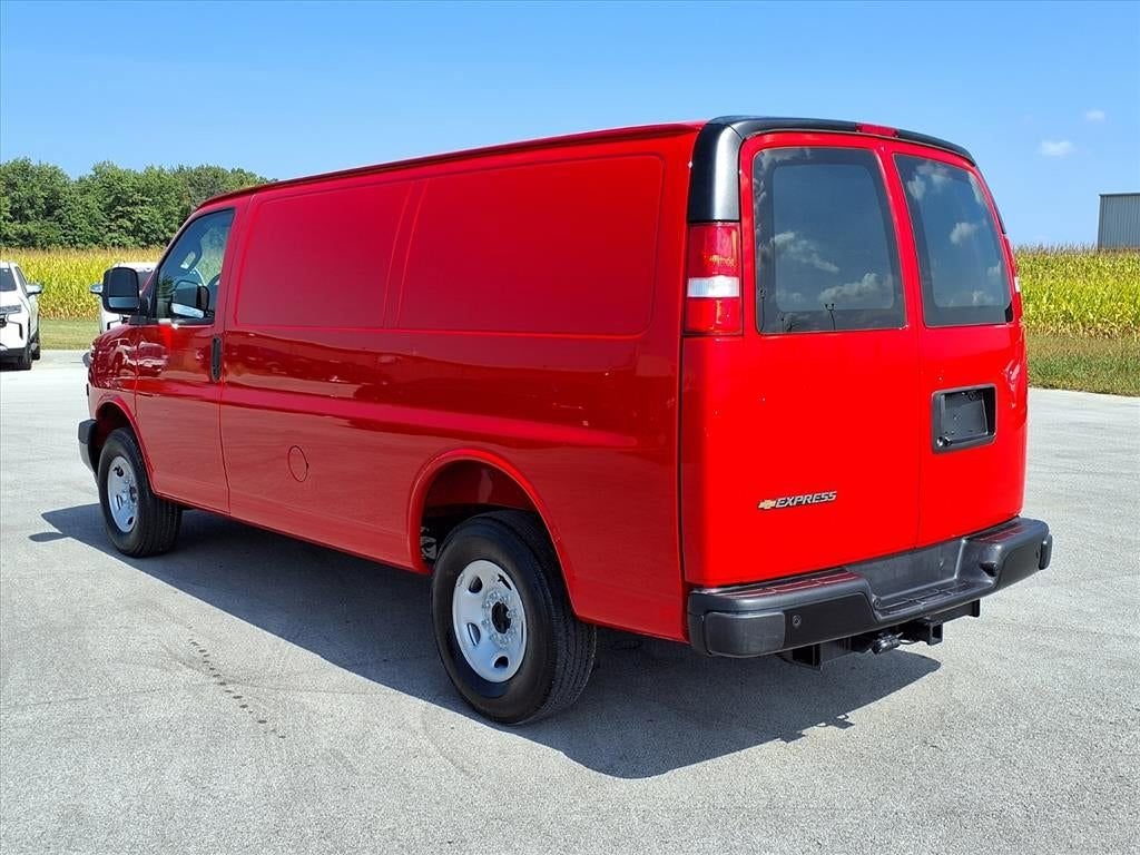2025 Chevrolet Express Cargo 3500 WT