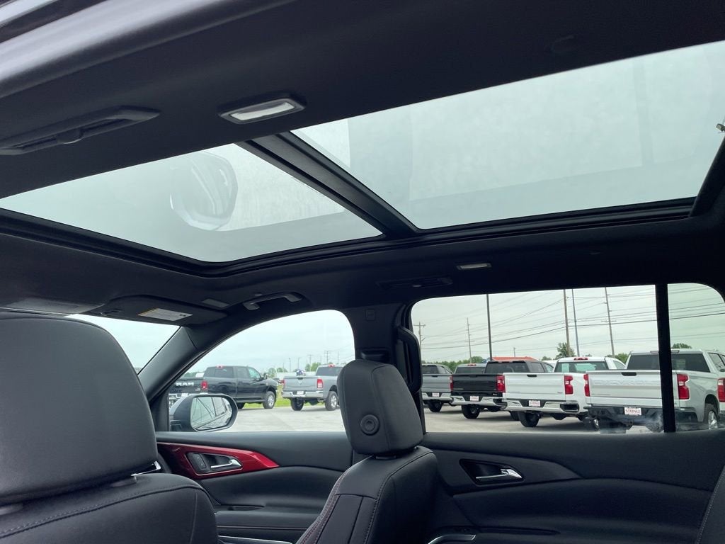 2025 Chevrolet Traverse RS