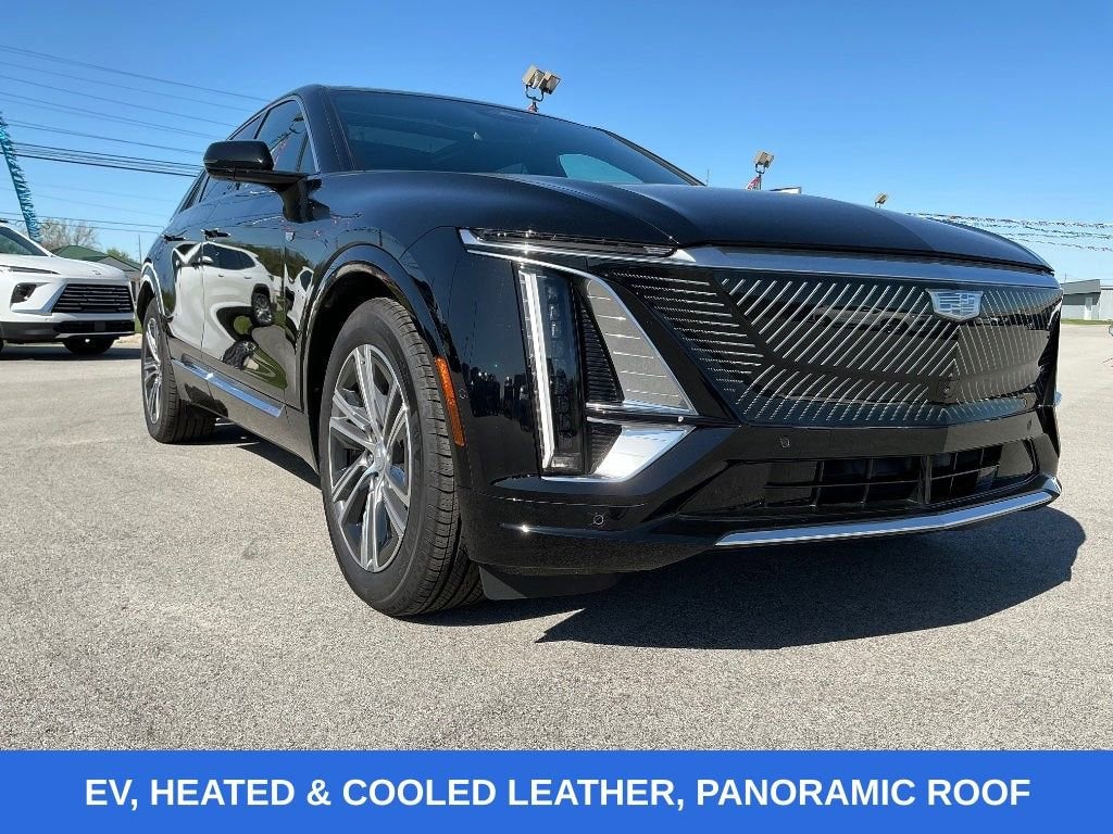 2024 Cadillac LYRIQ Luxury 2