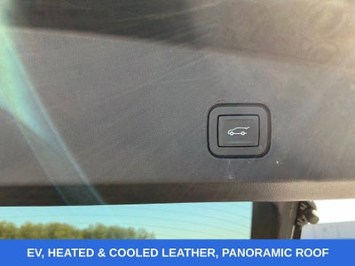 2024 Cadillac LYRIQ Luxury 2