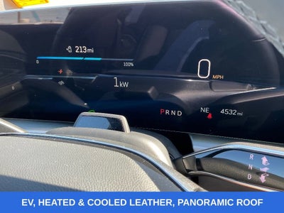 2024 Cadillac LYRIQ Luxury 2