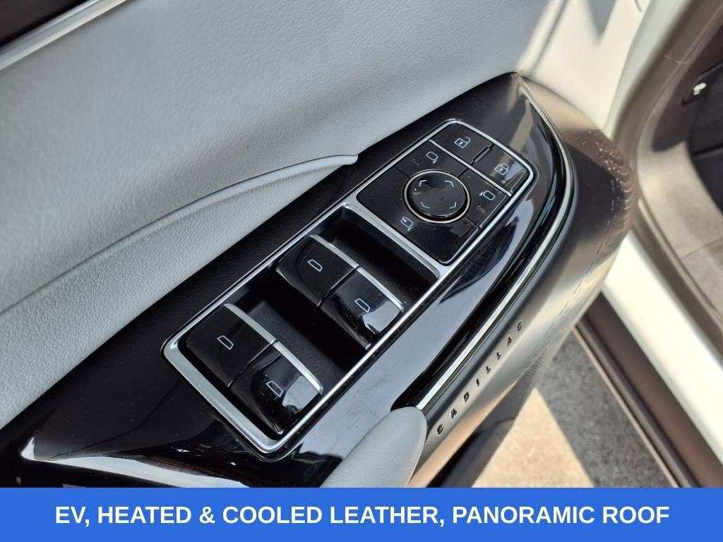 2024 Cadillac LYRIQ Sport 1