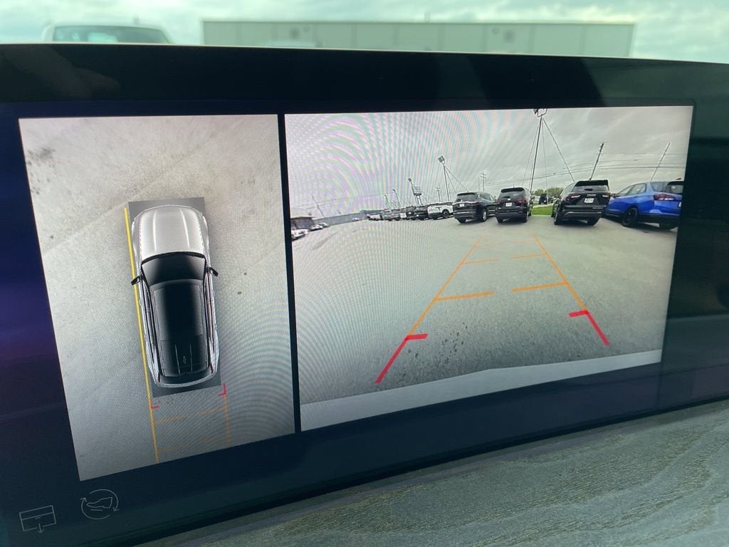 2025 Cadillac ESCALADE IQ Sport 2