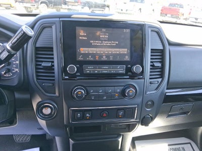 2022 Nissan Titan SV