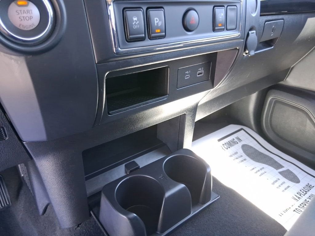 2022 Nissan Titan SV
