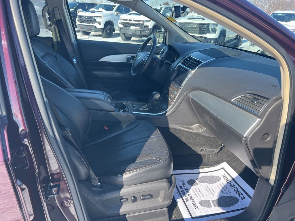 2011 Lincoln MKX Base