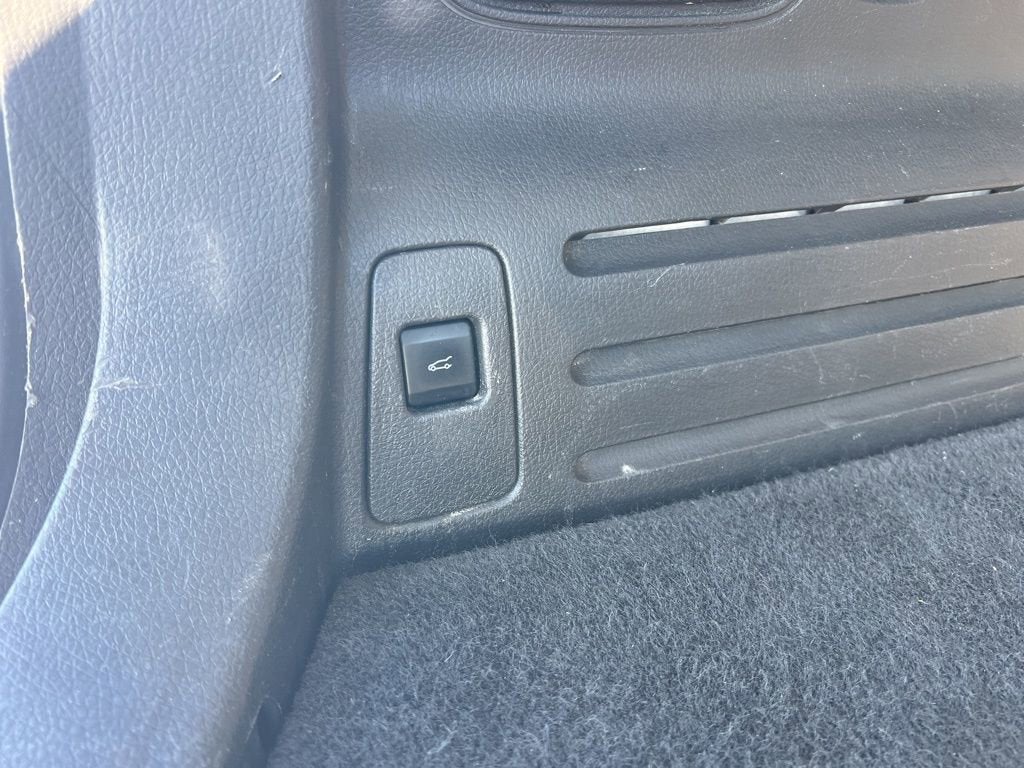 2011 Lincoln MKX Base