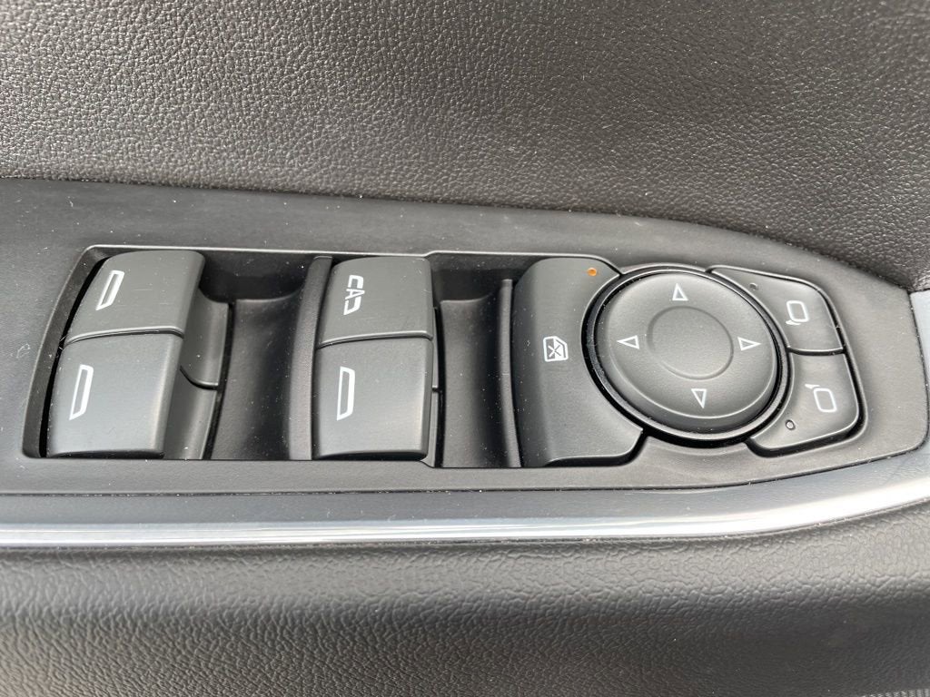 2022 Chevrolet Silverado 1500 LT (2FL)