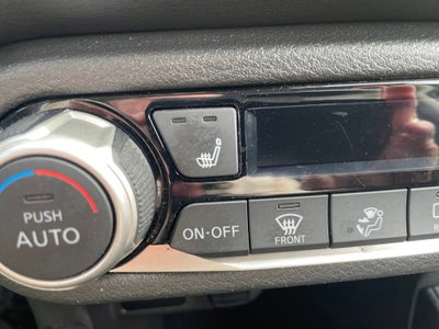 2020 Nissan Versa SR