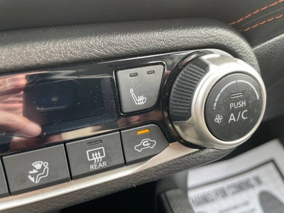 2020 Nissan Versa SR