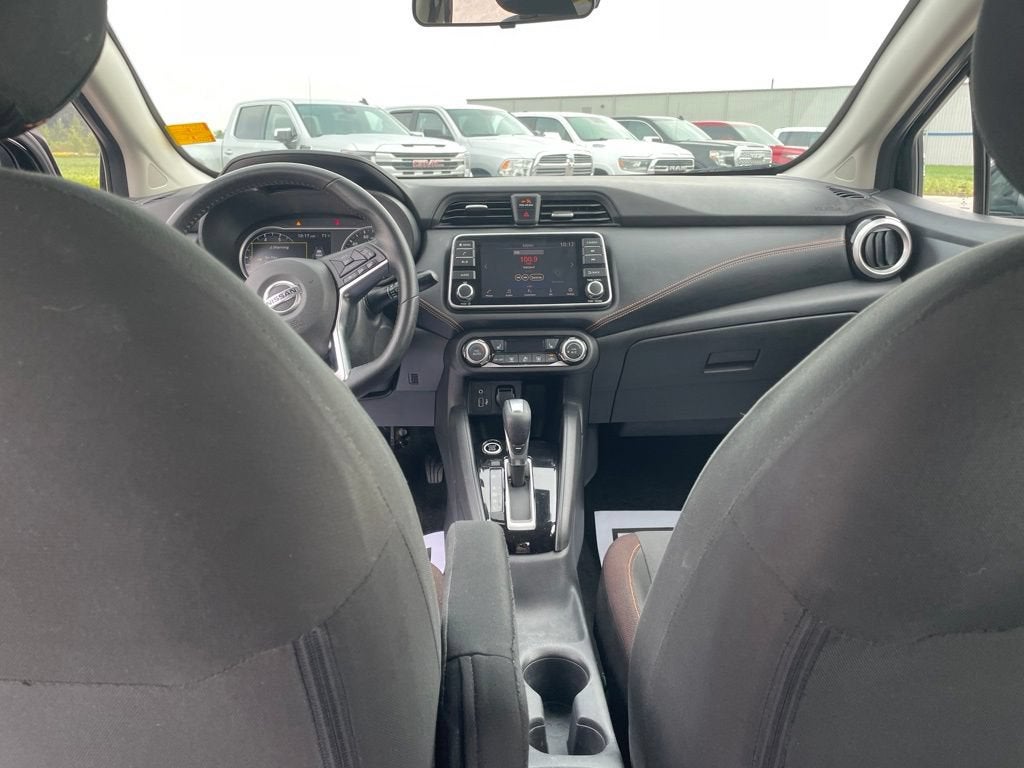 2020 Nissan Versa SR