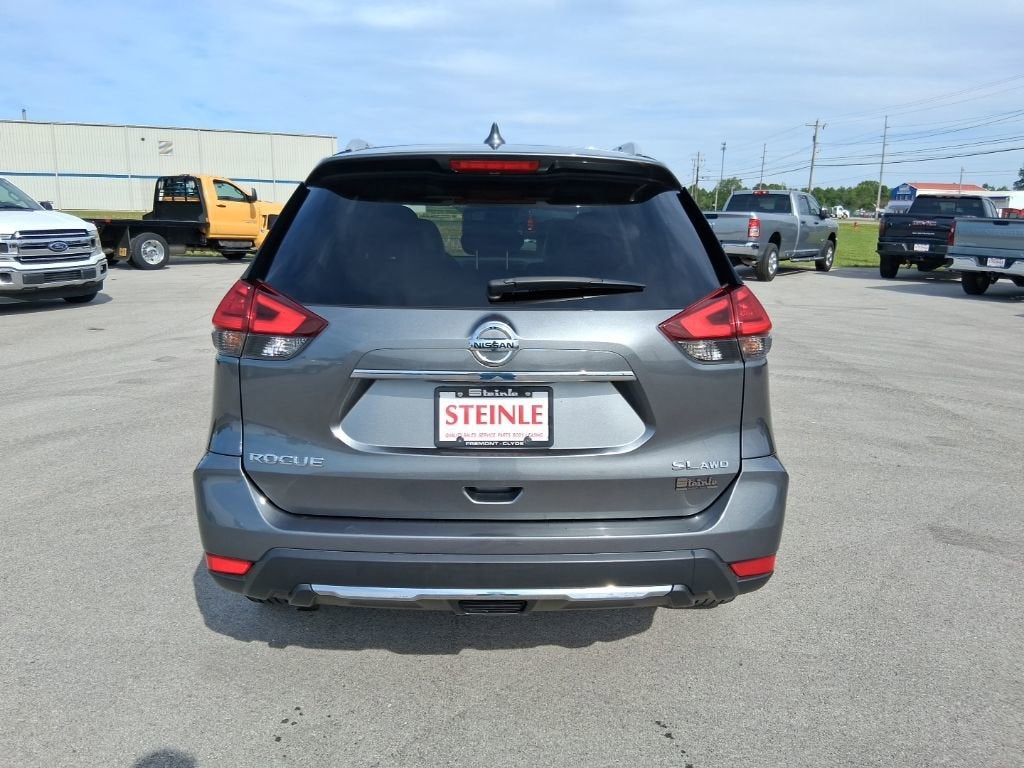 2017 Nissan Rogue SL