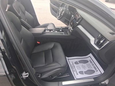 2024 Volvo S60 Core Dark Theme