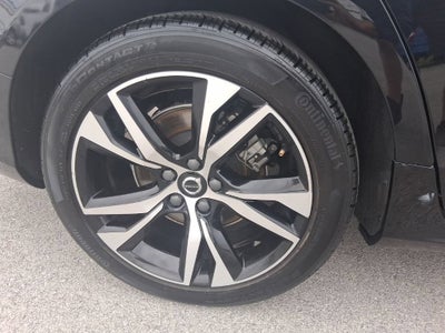 2024 Volvo S60 Core Dark Theme