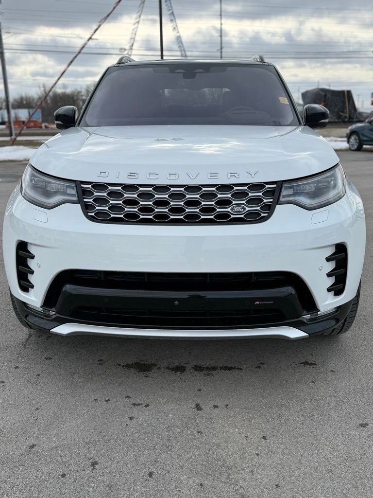 2023 Land Rover Discovery Metropolitan Edition