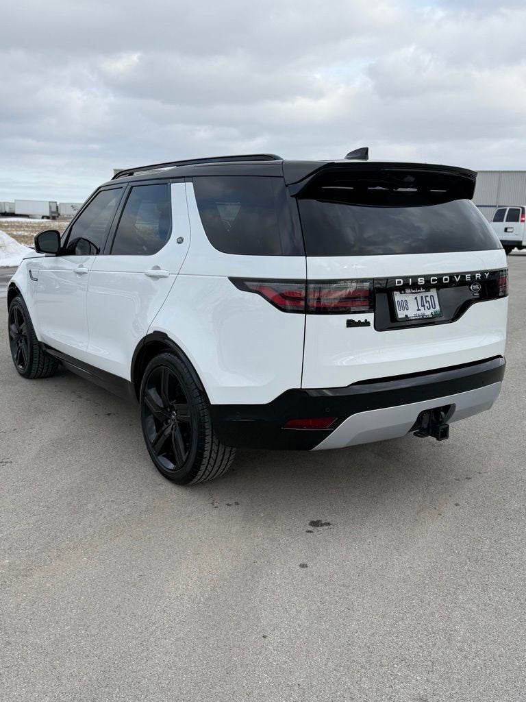 2023 Land Rover Discovery Metropolitan Edition
